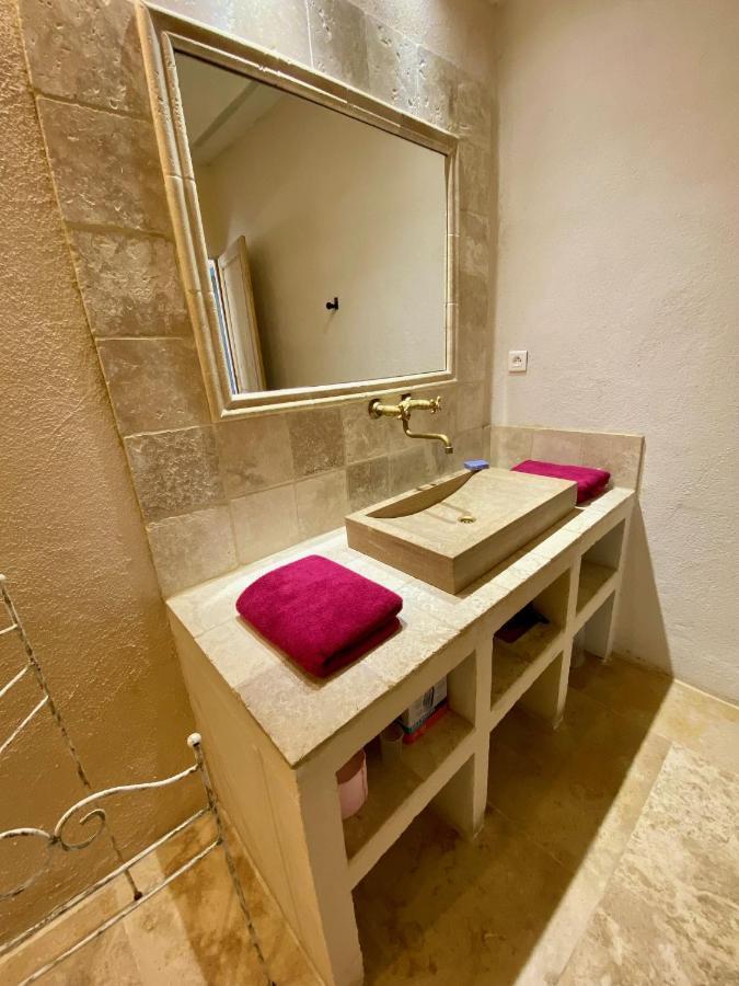 Notre Dame Des Anges Apartman Lurs Kültér fotó