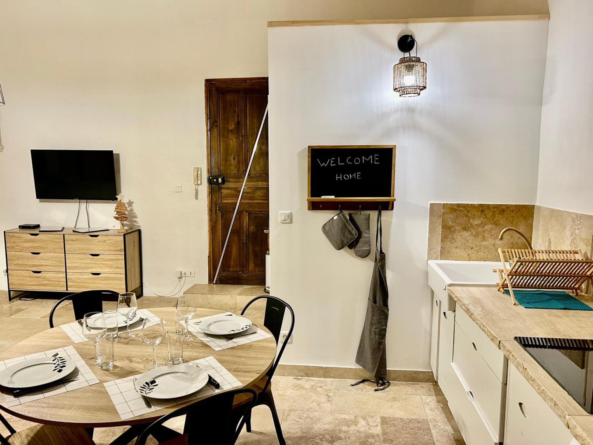 Notre Dame Des Anges Apartman Lurs Kültér fotó